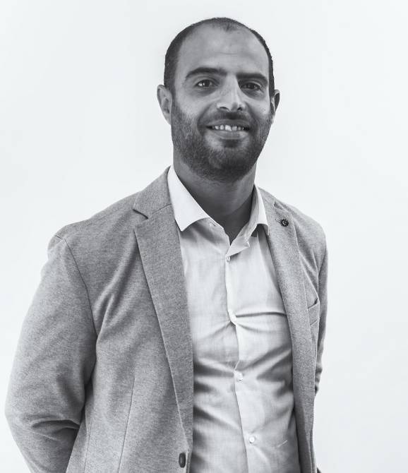Julien-Naji@2x